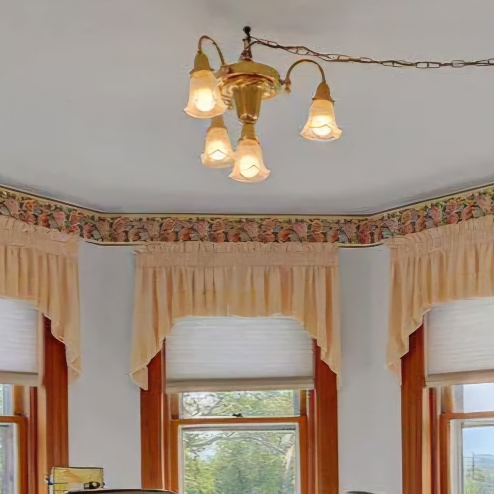 Cream window valences - Picture 4 of 4